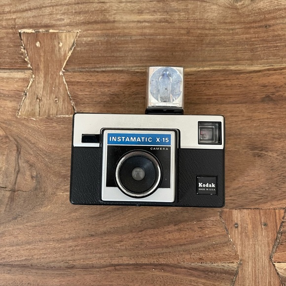 Vintage Instamatic X-15 Kodak Camera - Picture 7 of 8